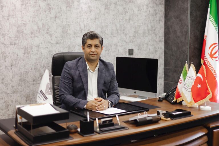 آشنایی با نمایندگان گروه املاک نگین