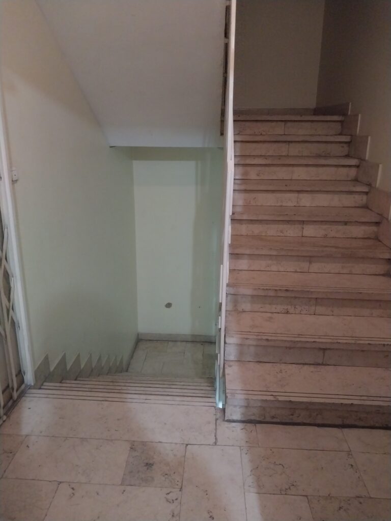 خرید خانه ۱خوابه باامکانات پارک شفق